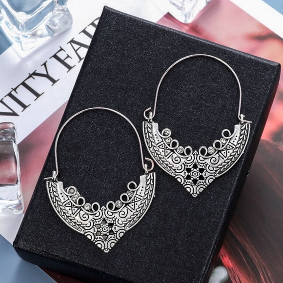 GlitzBlitz Jewelry - 2/$20!  Silver Boho Filagree Ear Wire Earrings